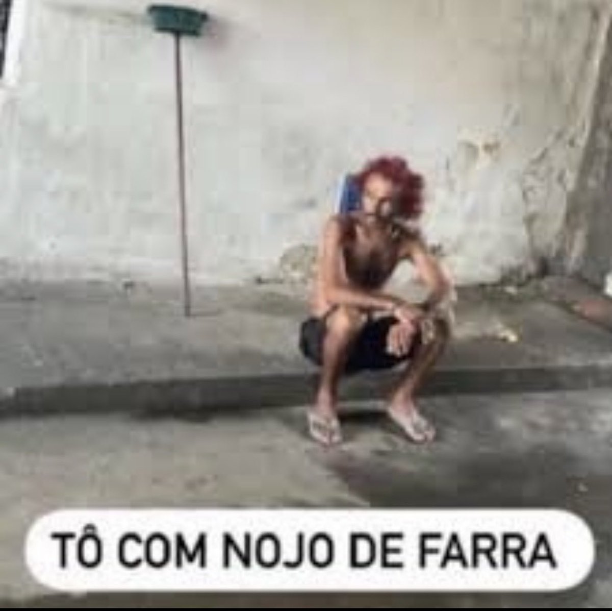 lesbothron's tweet photo. nunca. mais bebo na minha vida https://t.co/EwgIC86VxS