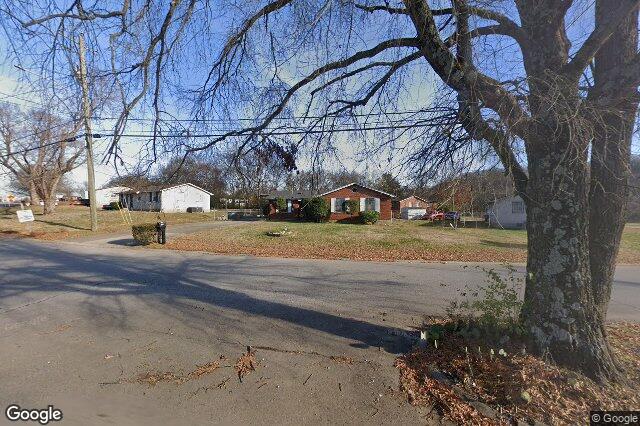 311Nashville's tweet photo. 🚨 REPORTED EXPLOSION at 104 Haynes Park Dr in Bordeaux (reported 4:56pm) https://t.co/9GYzGRn6BI