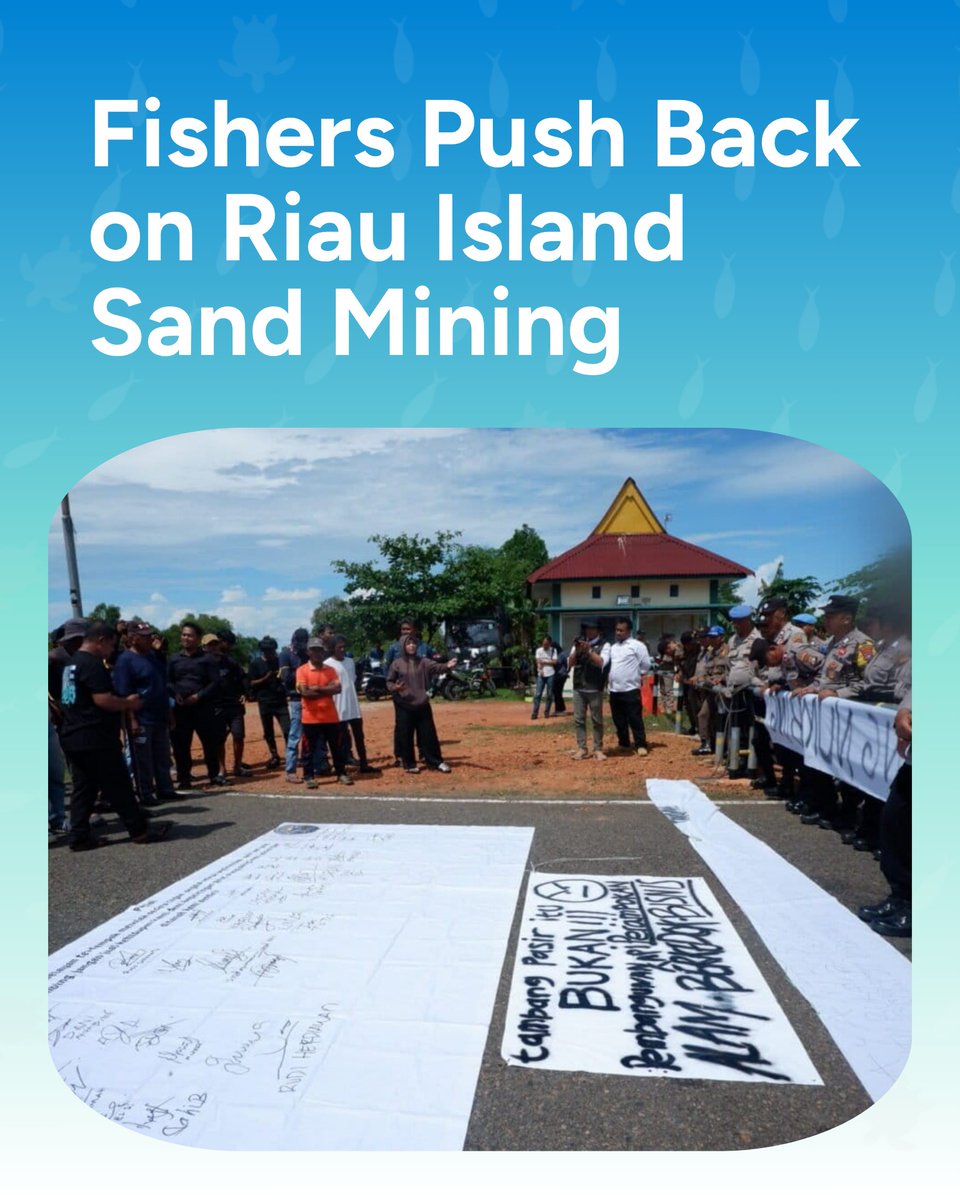 Wave_Browser's tweet photo. Fishers in Indonesia's Riau Islands are standing up for the waters their families depend on.

New marine sand mining plans have sparked protests over the risks dredging poses to coral reefs, water clarity, and local fish populations. With lawmakers now backing fishing and tourism zones, the community's voice is starting to carry.

Sand is one of the most heavily extracted resources on the planet, and coastal communities are often the first to feel the impact. Stories like this are a reminder that protecting the ocean starts with the people who know it best.

Follow Wave Browser for more ocean news worth knowing. 🌊

#WaveBrowser #OceanConservation #MarineConservation #CoralReefs #OceanNews