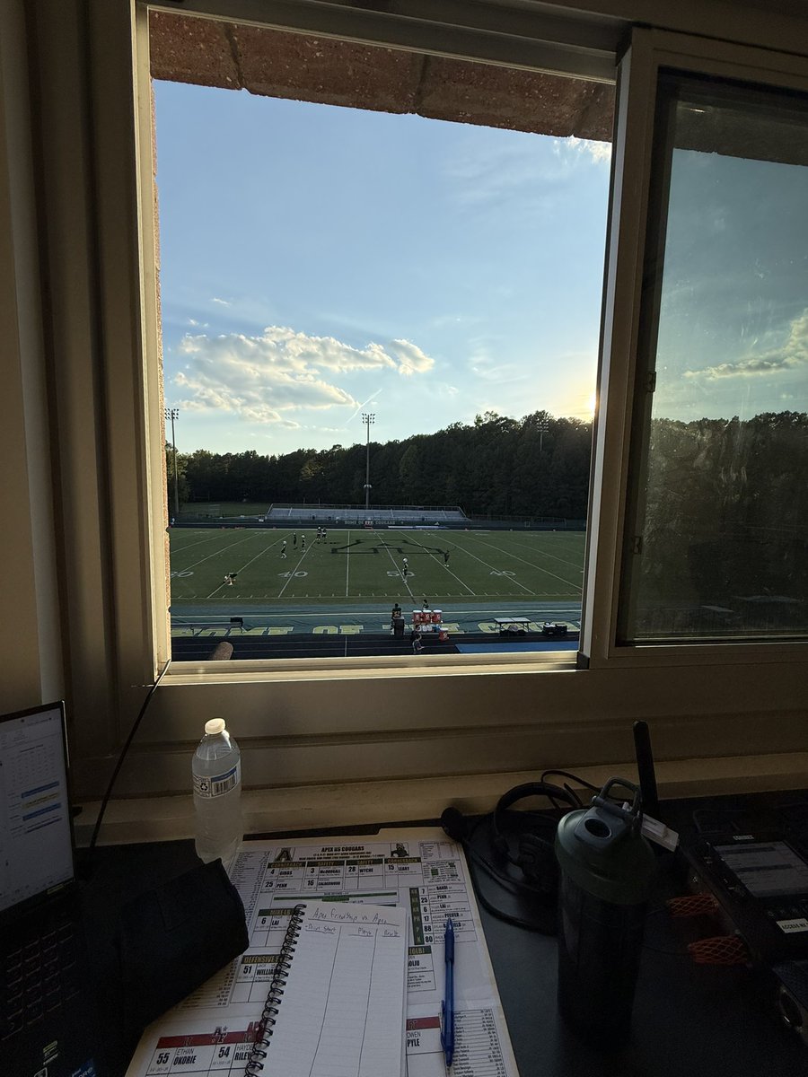 TriangleFBWPTF's tweet photo. The scene… Cougar Stadium @apexhsathletics hosts 6-0 @AFHS_PatsSports in meeting No. 11… 

Airtime:  6:30
Play-by-Play: @ChrisHooks0223 
Analyst: @joesimtre 
Listen here:  https://t.co/rw5qIlMr7D
📻: 92.9 FM/AM680 @WPTF https://t.co/bWd5UP7MuB