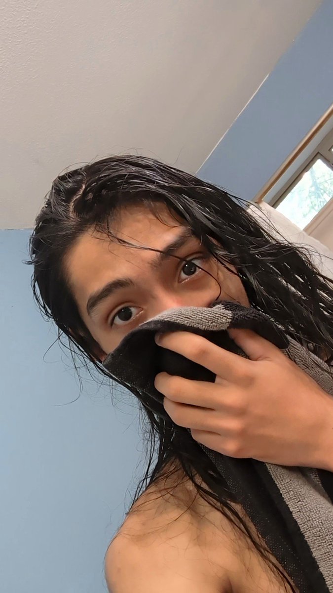 FemboyLex24's tweet photo. Post shower femboy full body pics (please don't make fun of my weight I'm very self conscious about it 😭) 
#femboy #twink #nsfwtwt #showerpics #smooth https://t.co/KrsvM15VY7