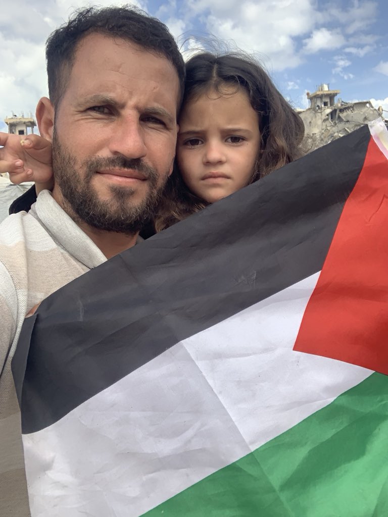 BAlhabel's tweet photo. I urgently need your help. I want to take my daughter from Gaza to Europe to escape fear of war and find safety and a peaceful life💔🥺

Please support us with a donation and share our story. Every contribution matters and could help us reach safety🙏🇵🇸

https://t.co/r7jJQvug66 https://t.co/lBEdsOTBaP