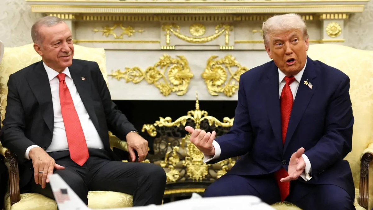 t24_com_tr's tweet photo. Trump'ten CAATSA açıklaması: Erdoğan ile hep konuşuyorum, onu her zaman mutlu edeceğim

https://t.co/1851ANwBrS

https://t.co/lMZ8ZI0Zib https://t.co/9Zh4NUv2MI