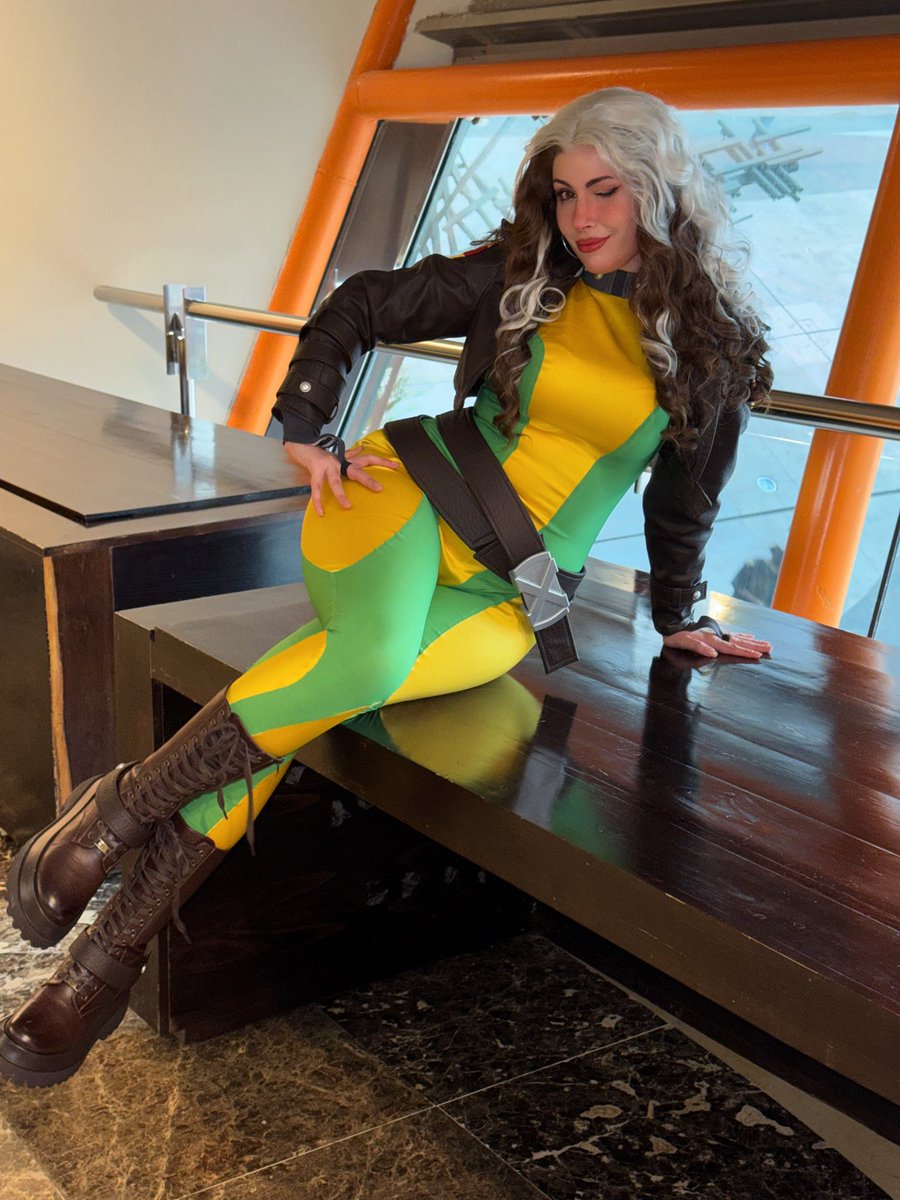 pnkVirus's tweet photo. New cosplay, SUGAR! 🌟 https://t.co/6oMZ6NGoqP