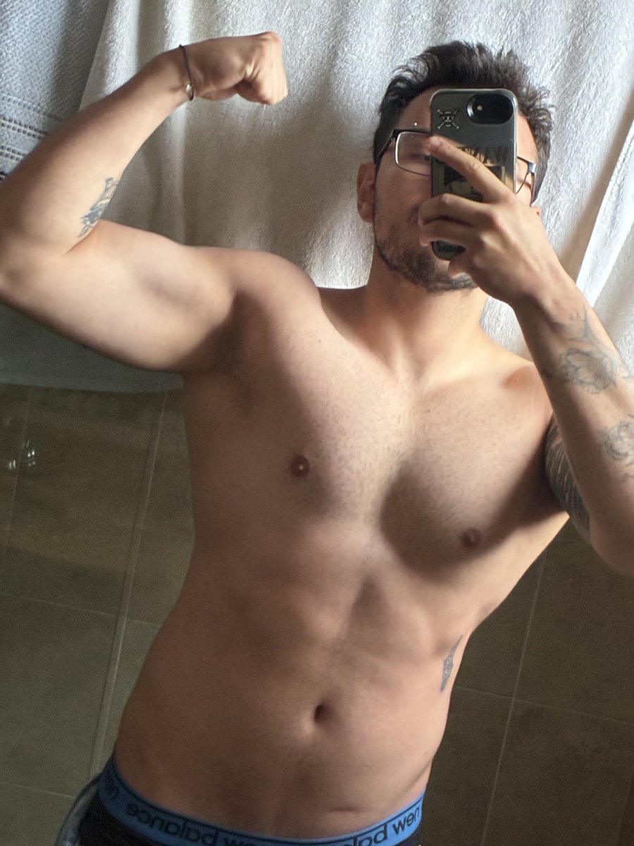 Denkinsfw's tweet photo. Dónde están las que les gusta que las llenen de semen https://t.co/c2PCV022so