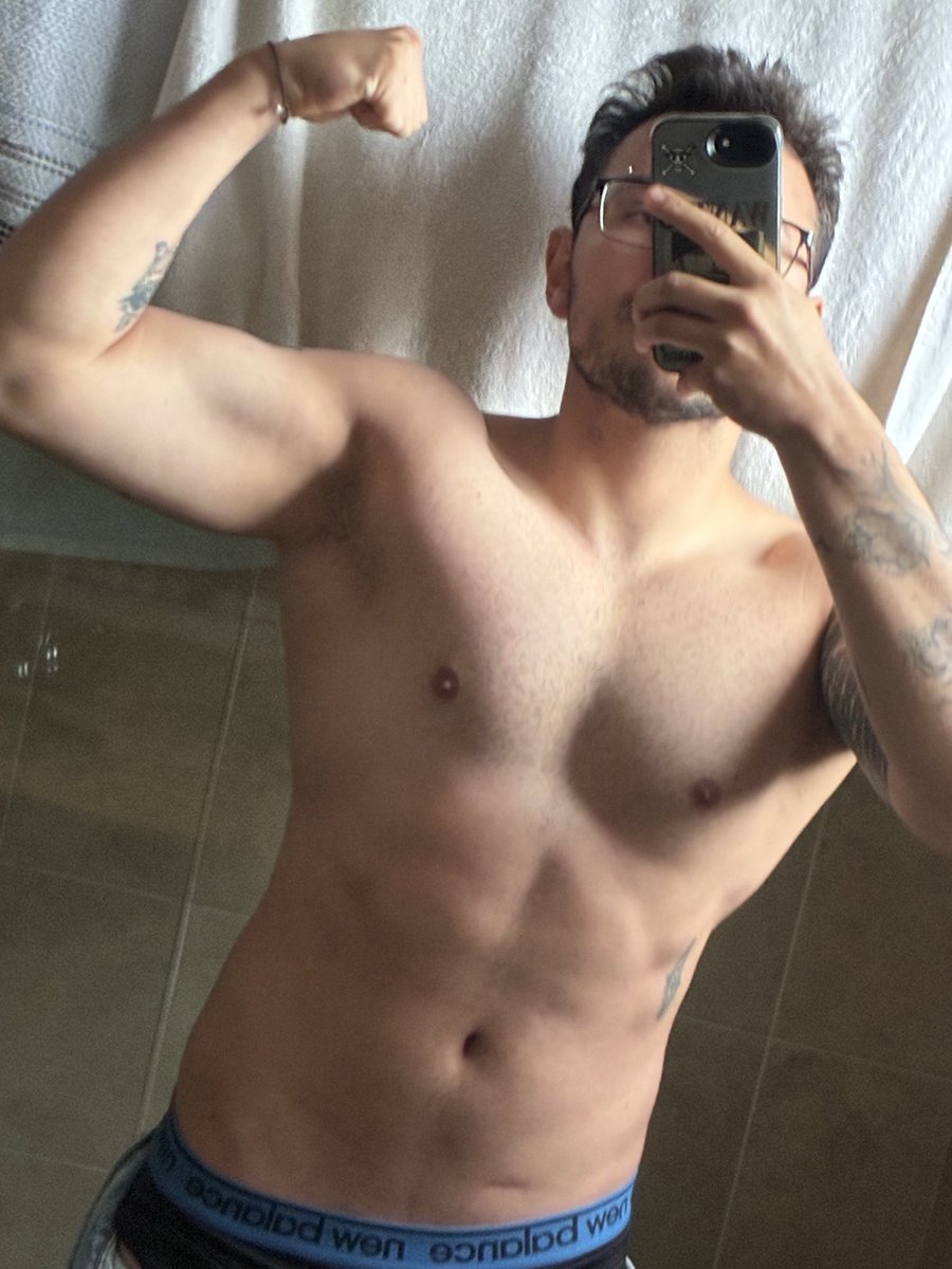 Denkinsfw's tweet photo. Ando con ganas de venirme quien quiere ver https://t.co/Vgu3r75xCU