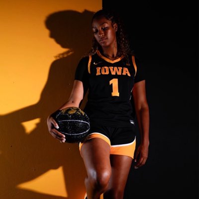 khalia_hartwell's tweet photo. #NewProfilePic https://t.co/dHtVB3jZa5