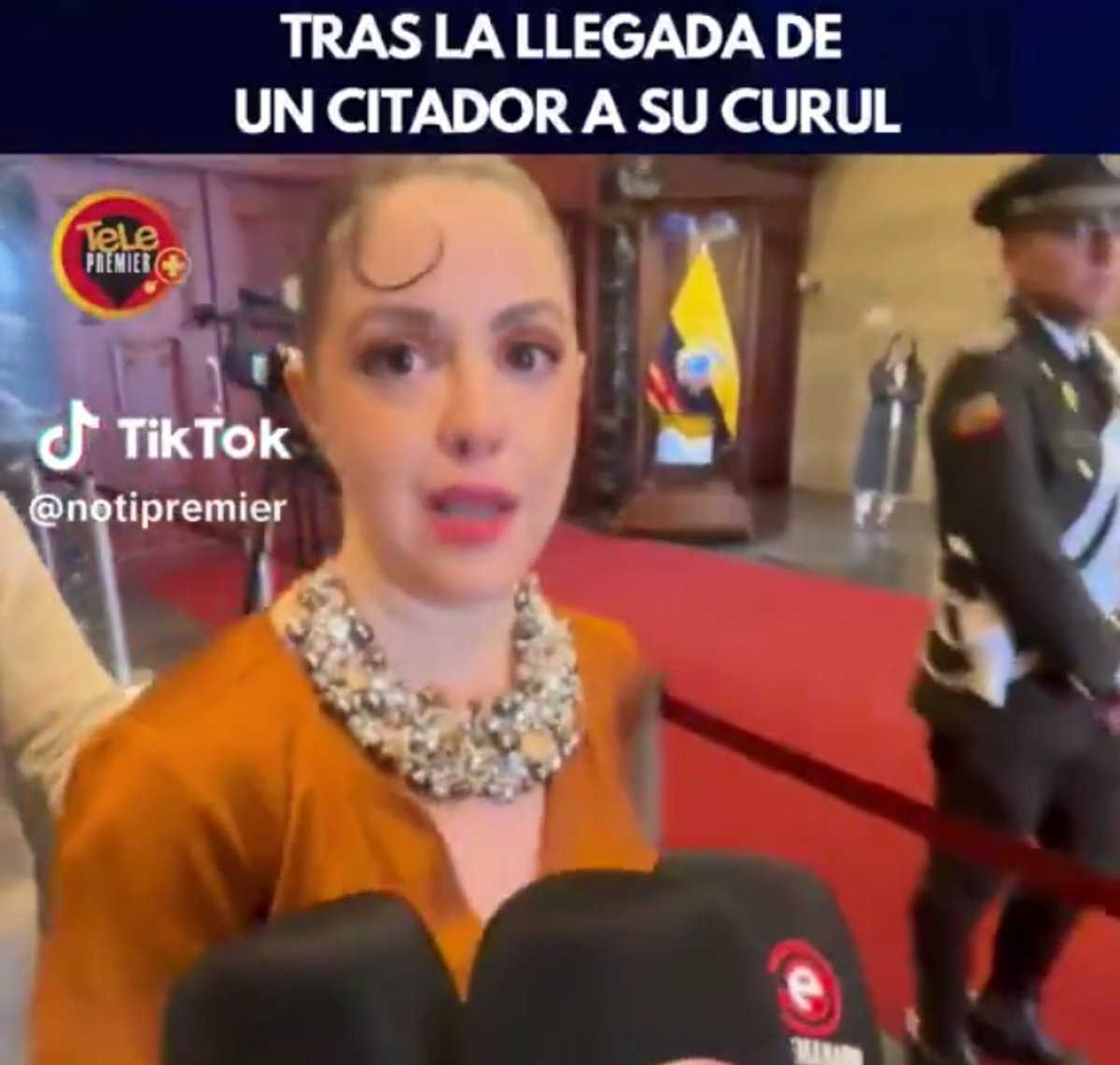 MemesDelMijinOr's tweet photo. La Tubera, perdón, la Asambleístas Monica Palacios fue notificada en la Asamblea Naciónal al no poderla encontrar en el otro trabajo que tiene los fines de semana.
Dice que no le tiene miedo a Daniel Noboa, pero si le tiene miedo al contador de la Fiscalía 😅😅 https://t.co/VxJwj1WIIB