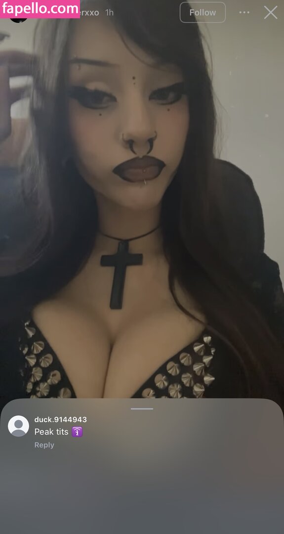 Synagin's tweet photo. Peak tits indeed https://t.co/v1Rmg0rtj9