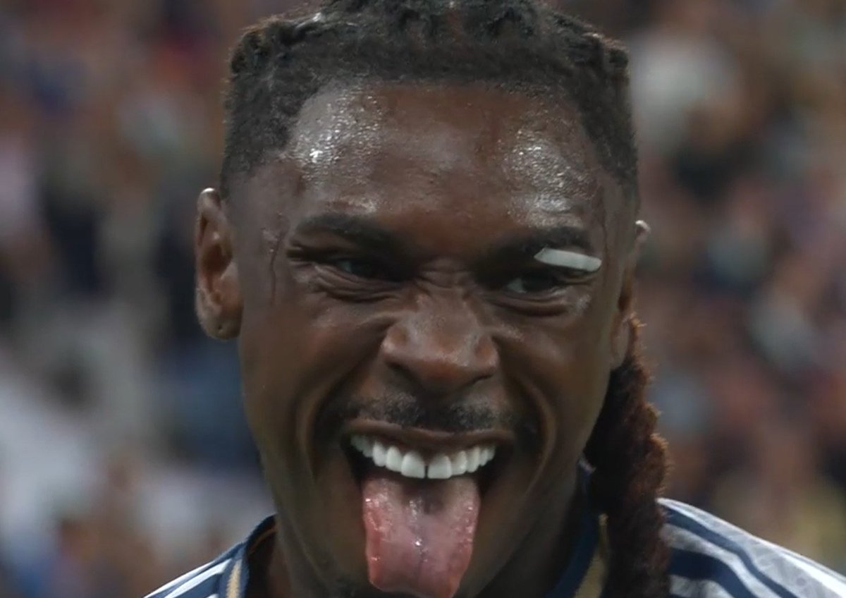 deffonotluc's tweet photo. he basically plays just for fun https://t.co/v8u18Jx82X