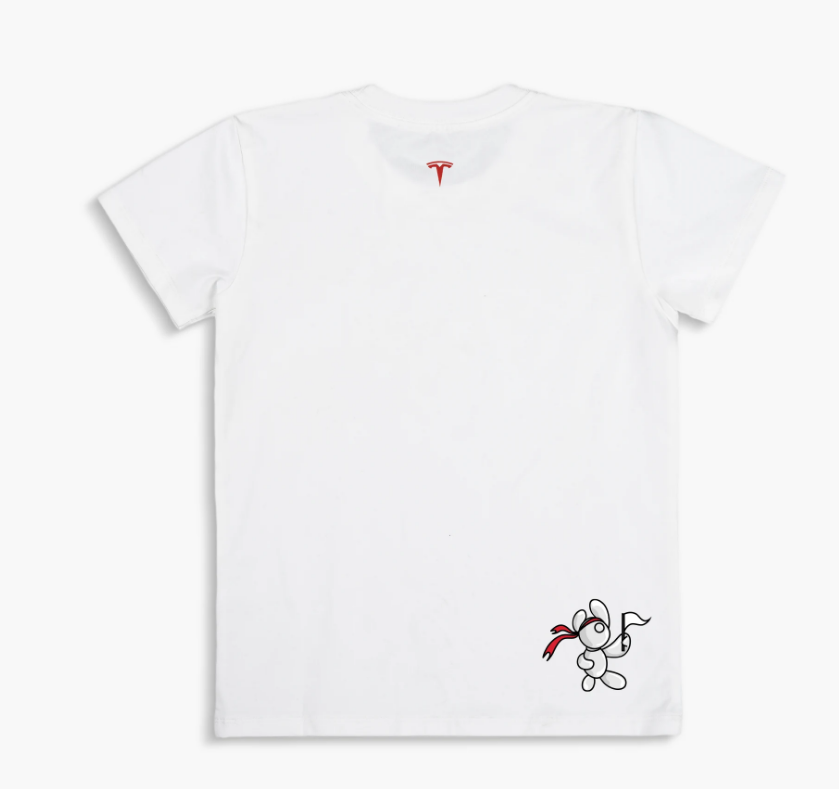 jimothy_phd's tweet photo. so on the back of a shirt on Tesla's site... they have a "roaring kitty" reference? 

Tesla has a hidden dog with a headband...

they literally have the dog with the same headband as the infamous roaring kitty from gamestop

why else would they do that? 

very interesting! 

https://t.co/kb40S237Dn