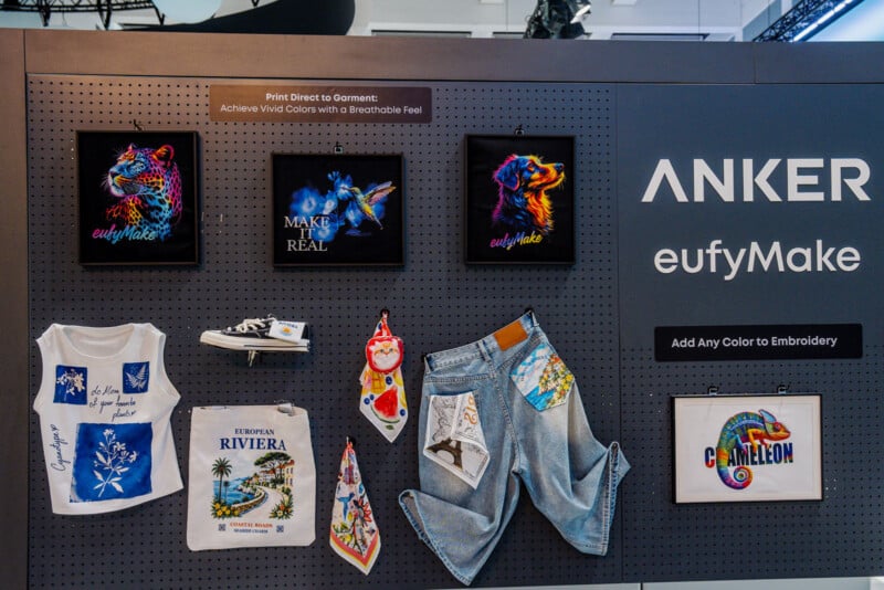 ZorzStudios's tweet photo. This upcoming #EufyMakePrinter puts your photos onto fabric: https://t.co/WsgFZcVihk
#TedKritsonis #IFA2026 #Berlin #Anker #EufyMakeFabricPrinter #photographers #CreativeWork #DTG #DirectToGarment #DTF #DirectToFilm #MakeItReal #copyright #ContentPart #EufyMakeE1 https://t.co/Kt5EcRG3vE