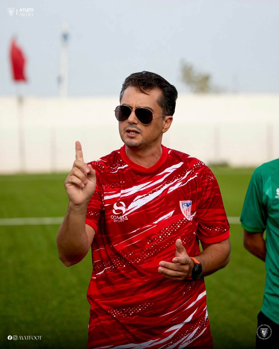 YSF__37's tweet photo. الكرمة خدام بلا ميركاتو، وبلاعبين ما اختارهمش، وفريق كيعاني مادياً ومنع من التعاقدات. ومع ذلك تعادل مع بركان، وكان الفريق محروم من ضربة جزاء، ومن بعد تعادل مع طنجة اللي دارت ميركاتو قوي. الكرمة مدرب كيستاهل تقدير إعلامي أكبر بزاف من اللي كيتعطى ليه. https://t.co/0DgByDm8Fe