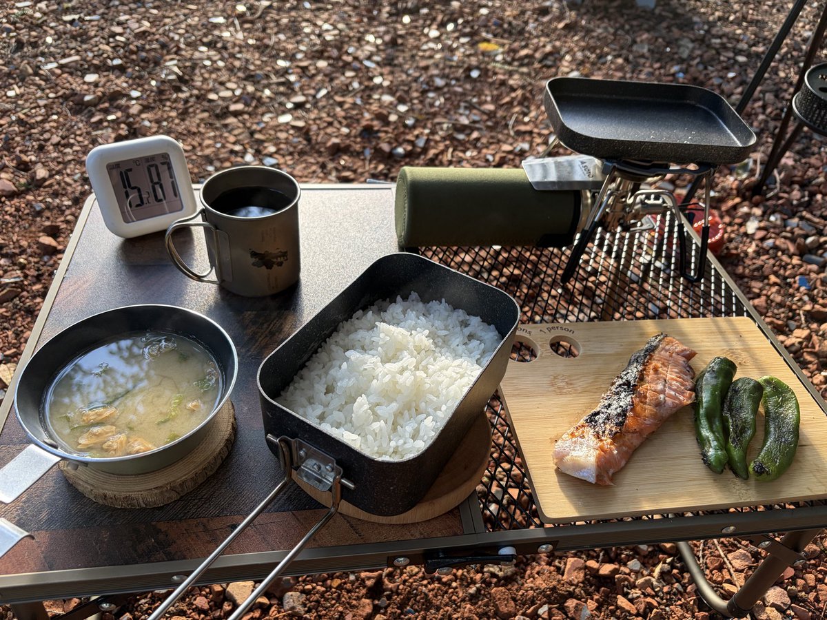 hidemaro2011's tweet photo. 頂きます！🙏
#キャンプ飯 https://t.co/G5IO3paLqm