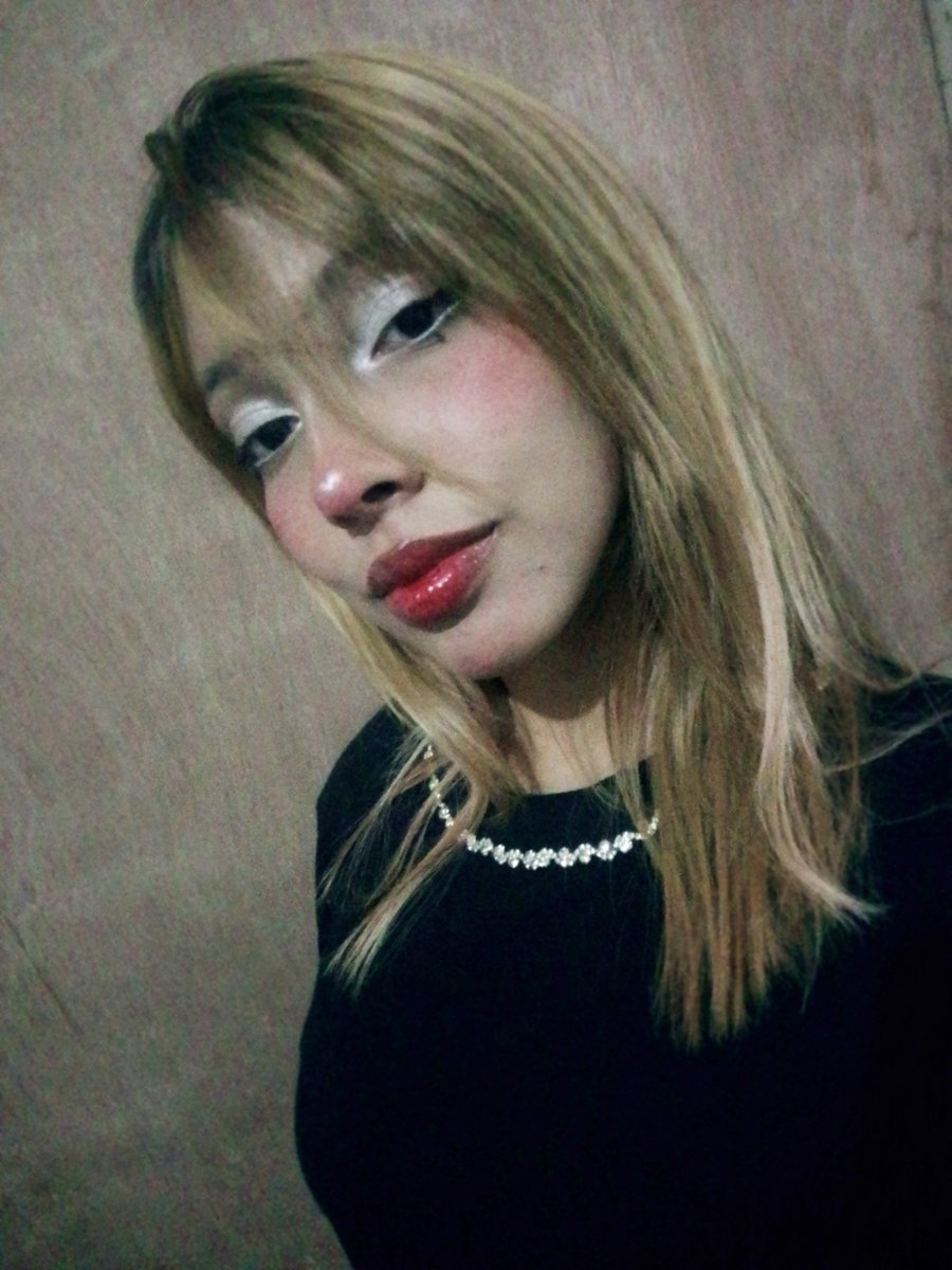 jngnily's tweet photo. oña:33 https://t.co/7DPOuyc6qX