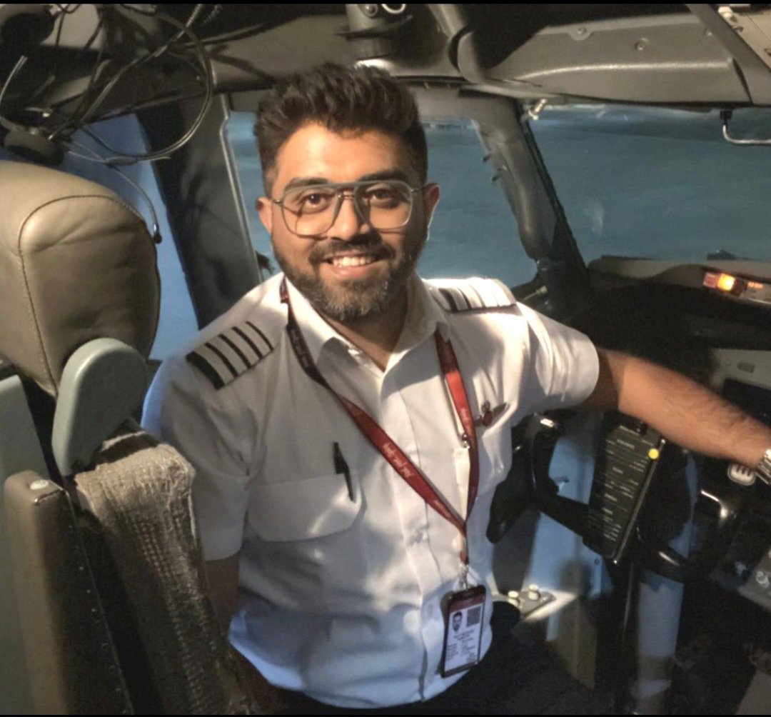Jaiswal_S28's tweet photo. 🫡🫡🇮🇳🇮🇳
#CaptainSmithMachar https://t.co/dOu2lrGSoX
