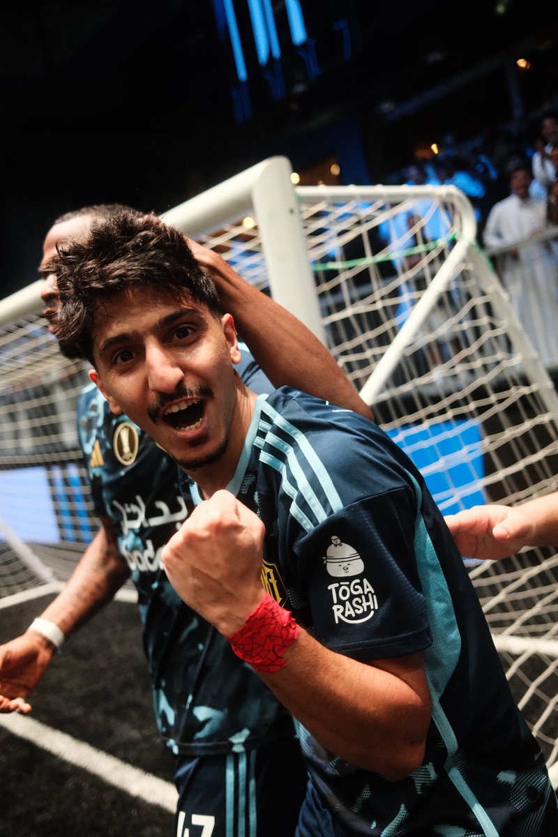 Bo3omar22's tweet photo. الف مبرووك💛💙
هاردلك 💚 @Raedxx11 https://t.co/h6ttmQ88hR