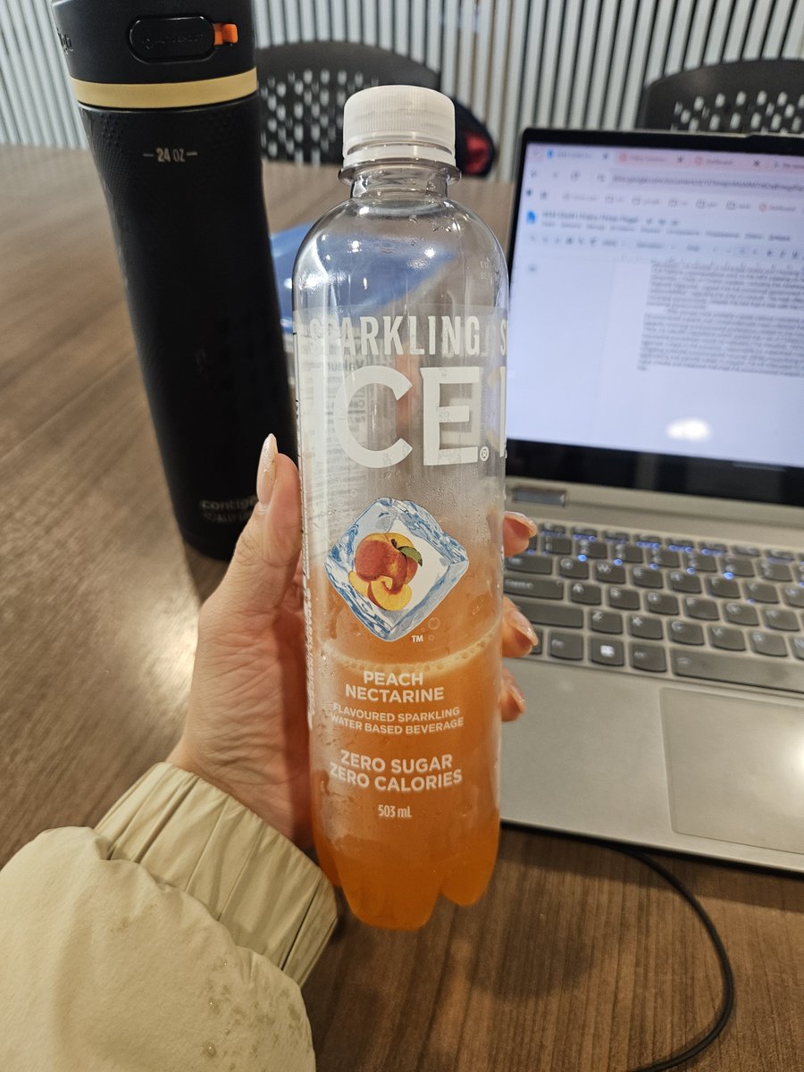 aaaisaii's tweet photo. it's really me and artificial sweeteners against the world https://t.co/lgONr9Xiez