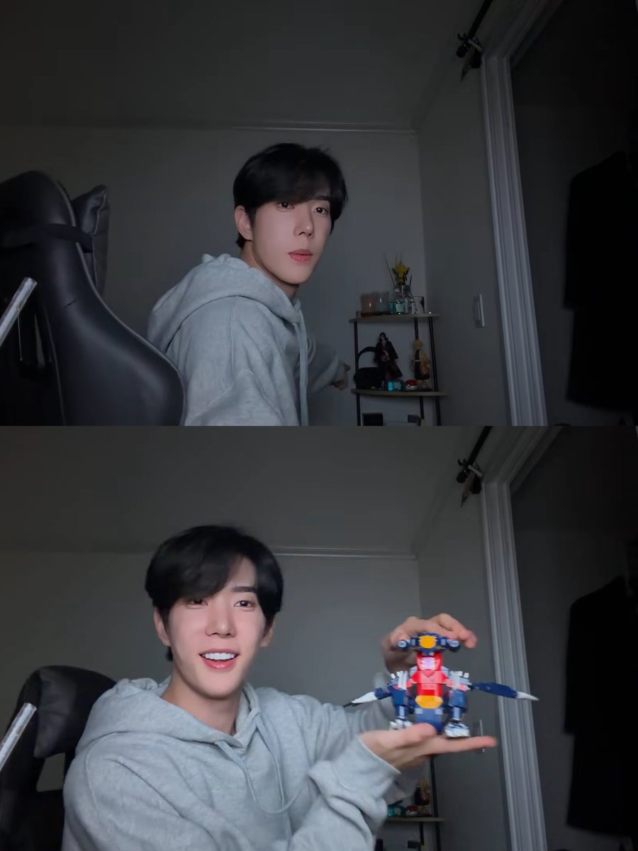 sarangyjw's tweet photo. I really like how Jongwoo displayed his Legos. His voice is such a good sleep aid, though. I caught him saying YEDAM is amazing and thanking Smartboy, and then I just drifted off. He is too pure for this world. We don't deserve him. What if someone comes with bad intentions? How do I protect you? ⚔️🥺