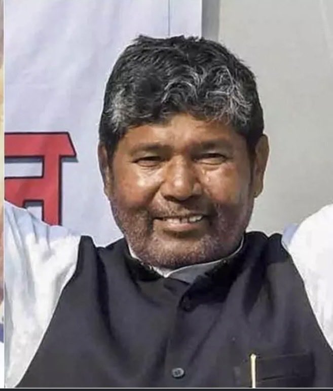 met4pe's tweet photo. @Aiyyanarr So do the first three… representing vast majority % of Brahmans of north … but the LAST achhoot guy def represents 99% of achhoot latrine born dalit leeches😭🤣 North south east or west — https://t.co/jvVsi3veyX