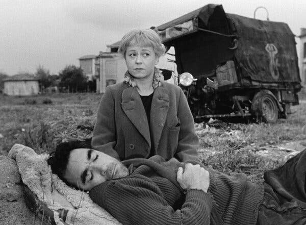 FrameLore's tweet photo. What happens to innocence in a cruel world?

La Strada is one of Fellini’s most heartbreaking films . Gelsomina’s innocence makes the film beautiful but also devastating .

🎬 La Strada (1954)
Federico Fellini
#LaStrada #FedericoFellini https://t.co/VKgGBj5iBh