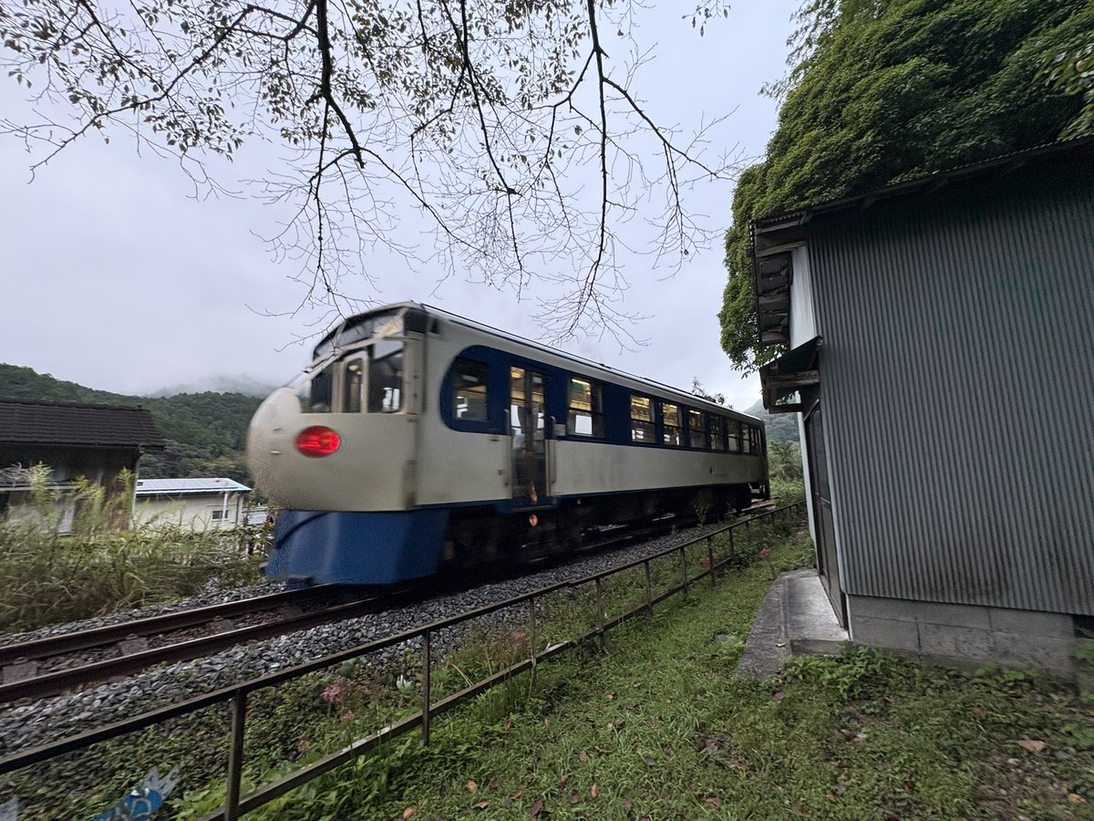 kai_yuzuki's tweet photo. おはようございます🚃
駅のホームに着いたら0系来てセーフ⊂(  ･ω･ )つ https://t.co/damRD4HBMw
