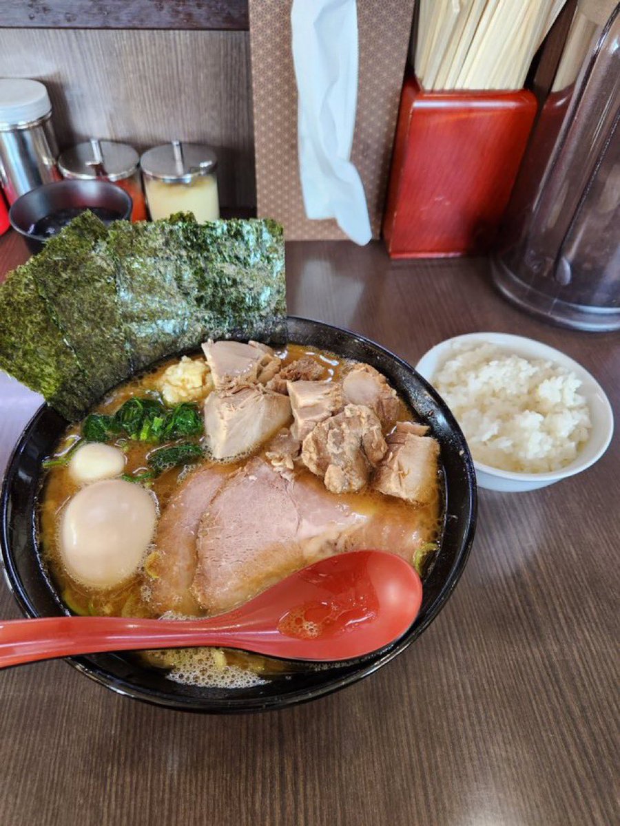 GENKIYA1201's tweet photo. 。。。
10月3日(土)
本日、10:00〜21:00営業。
※14:30〜17:00休憩。
🔺食材無くなり次第終了となります。

よろしくお願いします

♦️急募・大募集♦️
▪️アルバイト…時給1,400円‼️
▪️社員…月給38万円‼️

#源絆家　
#げんきや
#社員募集中
#アルバイト募集中 
#ラーメン
#横浜家系ラーメン
#厚木市 https://t.co/uMYIowtPVl