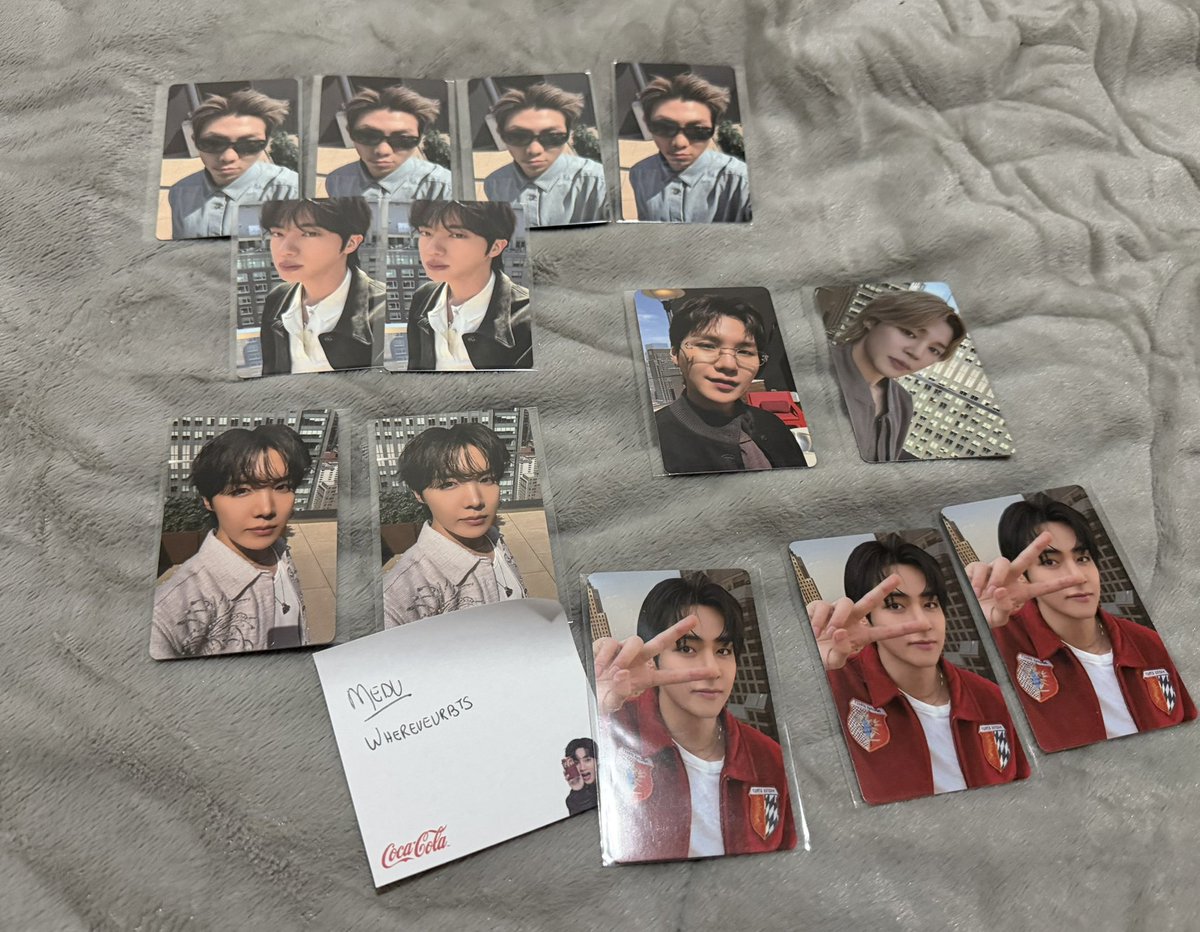 whereverurbts's tweet photo. VENDA BTS 

namjoon, seokjin, yoongi, hoseok, jimin e taehyung ld europa 

✦ valor: r$ 92 + frete nacional
✦ reservo com certeza de compra 

tenho feedbacks positivos 
aceito pix, cartão (contém acréscimos) https://t.co/y3vNXsOtel