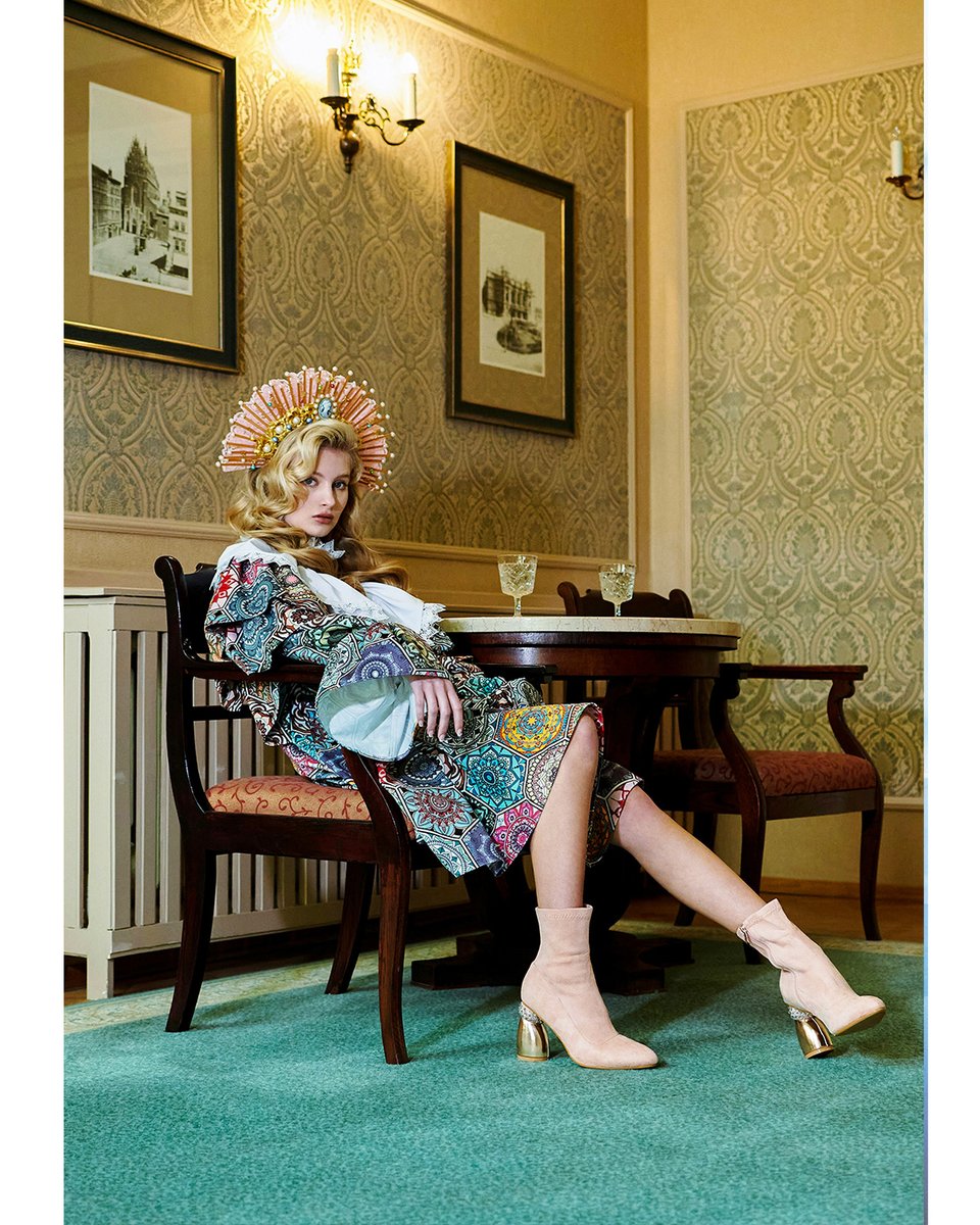 inspanishmgz's tweet photo. The Influential Edit
House of Splendor
Fashion in Full, Fearless Bloom

Photography by Ola Szkolda
Magazine @InFluentialMag
Editor @Austinpublisher

https://t.co/xM4J59YKsx

#fashion #model #womanstyle #fashionphotography https://t.co/6zMcsdKCFZ