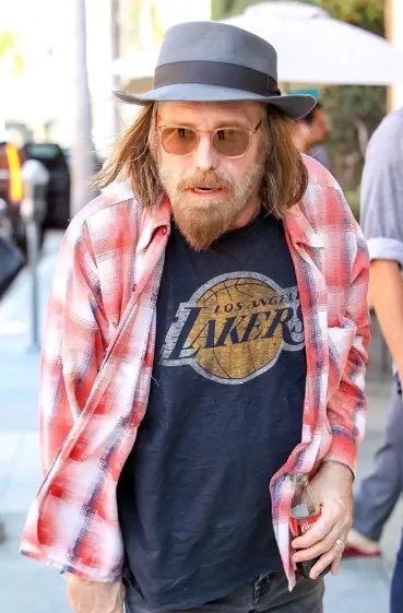historyrock_'s tweet photo. On this day 9 years ago, in 2017, the legendary Tom Petty passed away. What a great musician. Such a huge loss. https://t.co/r4ZEHjJP9w