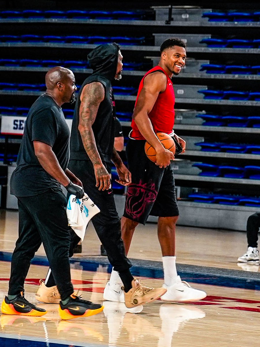 Giannis_An34's tweet photo. Training Camp ✅💪🏽🔥🔥 https://t.co/aOBam74In1