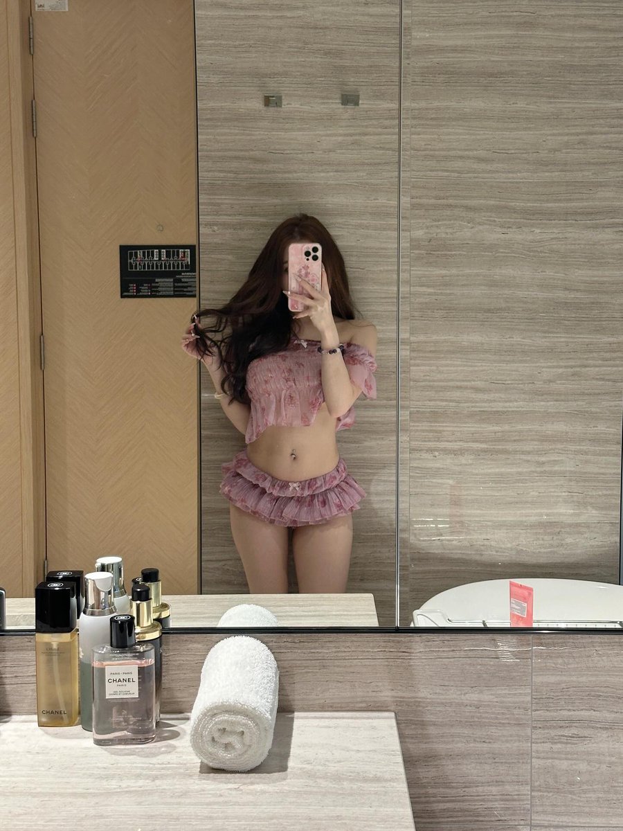 LILOALGO's tweet photo. 马来西亚单身女孩 学生妹 有丰富经��� 有空就过来光顾一下妹妹哟 https://t.co/NGpqxWtaXX