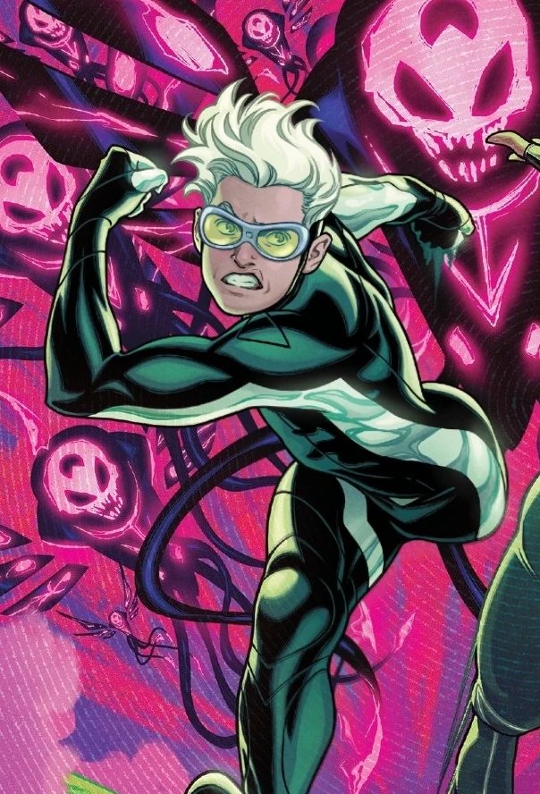SiteJamesons's tweet photo. ÍCONE BISSEXUAL! No dia 14 de outubro vai estrear no Disney+ a série VisionQuest. Ela é uma continuação de outros dois programas do MCU: WandaVision e Agatha Desde Sempre.

E a produção vai marcar a estreia de mais um membro da comunidade LGBT na Marvel: Tommy Shepherd, o herói Célere.

Ele é o filho da Feiticeira Escarlate com o Visão e irmão do Wiccano. Nos quadrinhos ele já se relacionou com a Gaviã-Arqueira, sua colega de Jovens Vingadores, e o Prodígio, mutante membro dos X-Men.

O seu poder é a supervelocidade. Ele também consegue acelerar as moléculas dos objetos para fazer com que eles explodam.

Apreciem o nosso mais novo herói do vale: