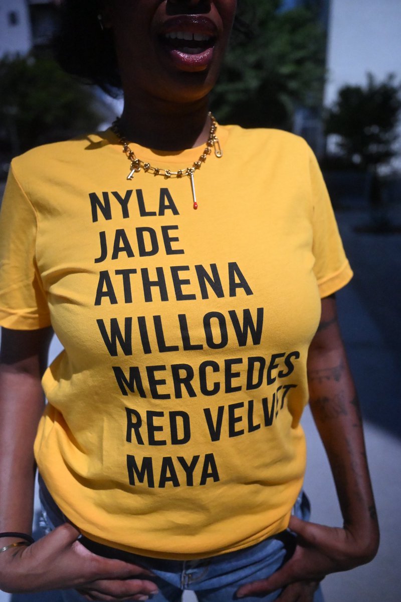 wwdcast's tweet photo. Introducing the latest addition to our “Black Wrestling Queens” collection.

This shirt spotlights the Black women who have held championship gold in both AEW and ROH.

From Oct. to Dec., we will be donating 35% (60% total) of profits from all shirts to both @iamalsorg and @TTG4SAS. 

Get yours at https://t.co/PdbNEvkPUv