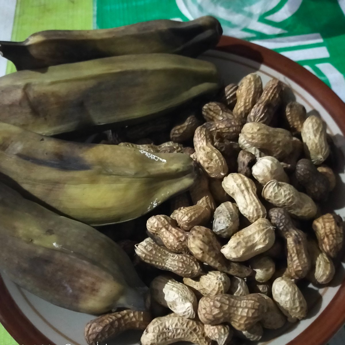 An20Kho's tweet photo. Semangat Pagi, Awali hari dg sarapan Godog'kan.. 
Kalau dikampung ini gratis makan sepuasnya.
Masyaallah Tabarokallah, jangan lupa selalu bersyukur, bismillah berkah sehat, kuat rejeki lancar. Aamiin

#semarang
#kab.semarang #kampunghalaman
#makanansehat https://t.co/4Y1EPDDIV1