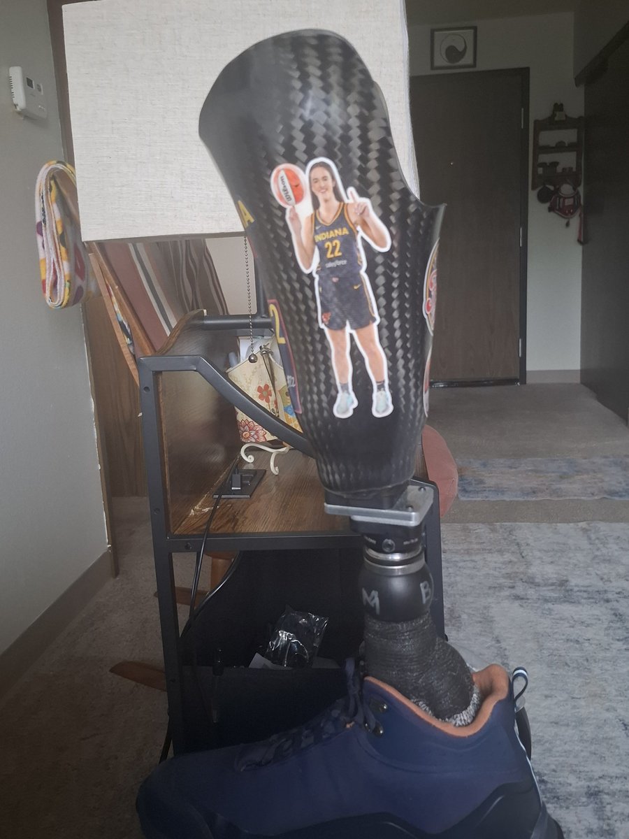 MrSpiritsRaven's tweet photo. I WILL Always & FOREVER BE A FOLLOWER of @CaitlinClark22
As a #RightBelowKneeAmputee I have my #ProstheticLeg🦿 #CaitlinClark
But I AM Completely Finished WITH The #WNBA
I CANNOT in Good Conscience SUPPORT An Athletic Association or a League that TREATS its #GenerationalPhenom like Garbage 🗑️ in favor of a #Racist #Sexist #BULLY who's NOTHING but a #PhonyAss #MarshmallowPuff
#AjaWilsonWHO
#AjaWilson @_ajawilson22 is #Toilet 🚽
#Paper 🧻