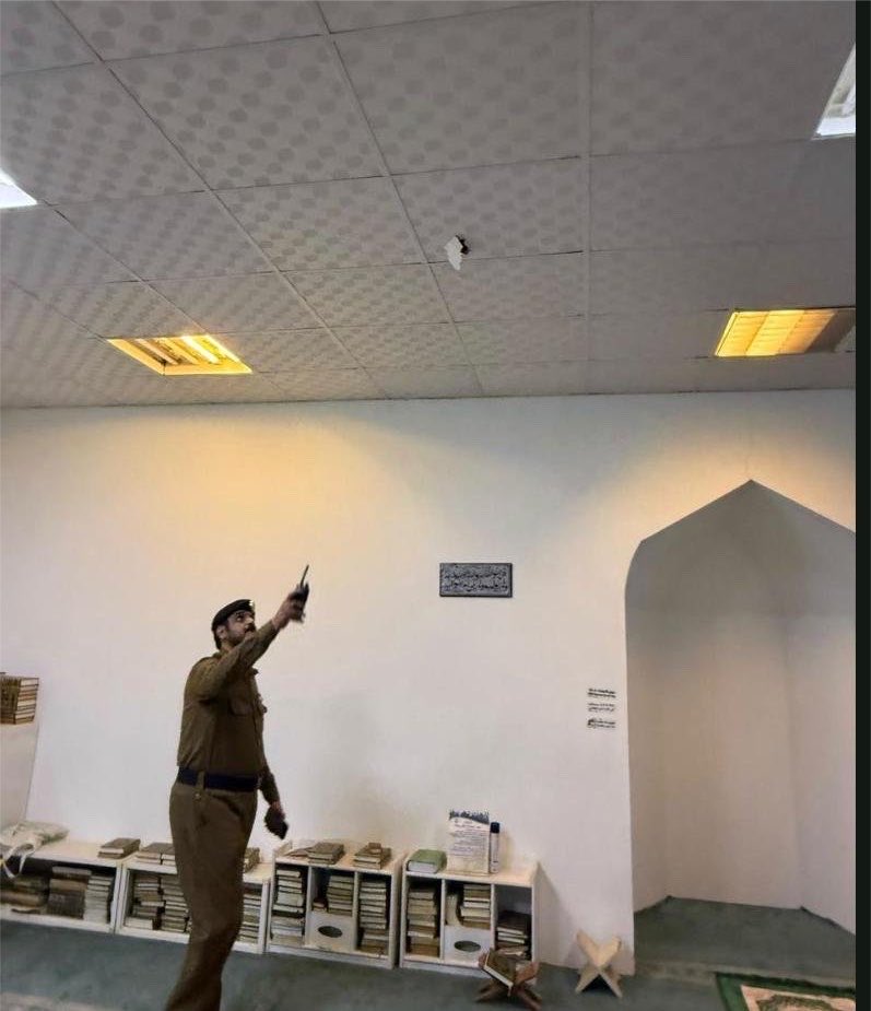 iiva1957's tweet photo. اللهم عليك بالحوثيين ومن يدعمهم اللهم أرنا فيهم عجائب قدرتك ورد كيدهم في نحرهم واجعل تدبيرهم تدميرًا عليهم ولا تحقق لهم غايه وأهلكهم ودمرهم https://t.co/AsXHZveLQz