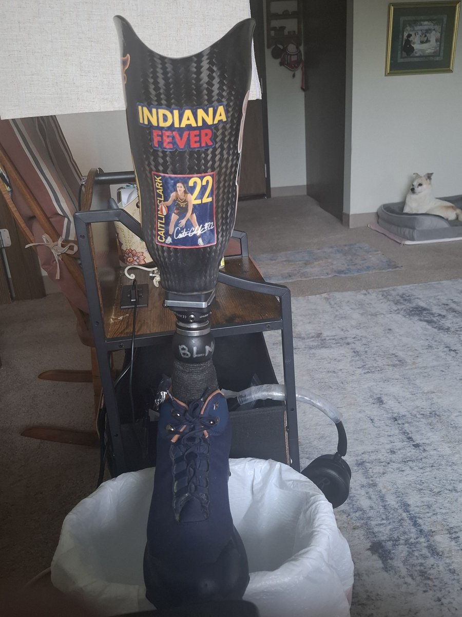 MrSpiritsRaven's tweet photo. I WILL Always & FOREVER BE A FOLLOWER of @CaitlinClark22
As a #RightBelowKneeAmputee I have my #ProstheticLeg🦿 #CaitlinClark
But I AM Completely Finished WITH The #WNBA
I CANNOT in Good Conscience SUPPORT An Athletic Association or a League that TREATS its #GenerationalPhenom like Garbage 🗑️ in favor of a #Racist #Sexist #BULLY who's NOTHING but a #PhonyAss #MarshmallowPuff
#AjaWilsonWHO
#AjaWilson @_ajawilson22 is #Toilet 🚽
#Paper 🧻