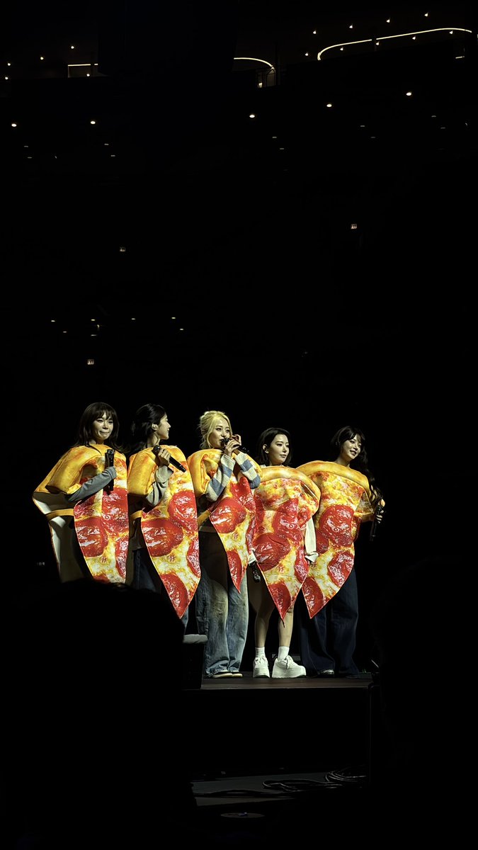 wdcsoobin's tweet photo. PIZZAFIM https://t.co/EbegFo9NVK