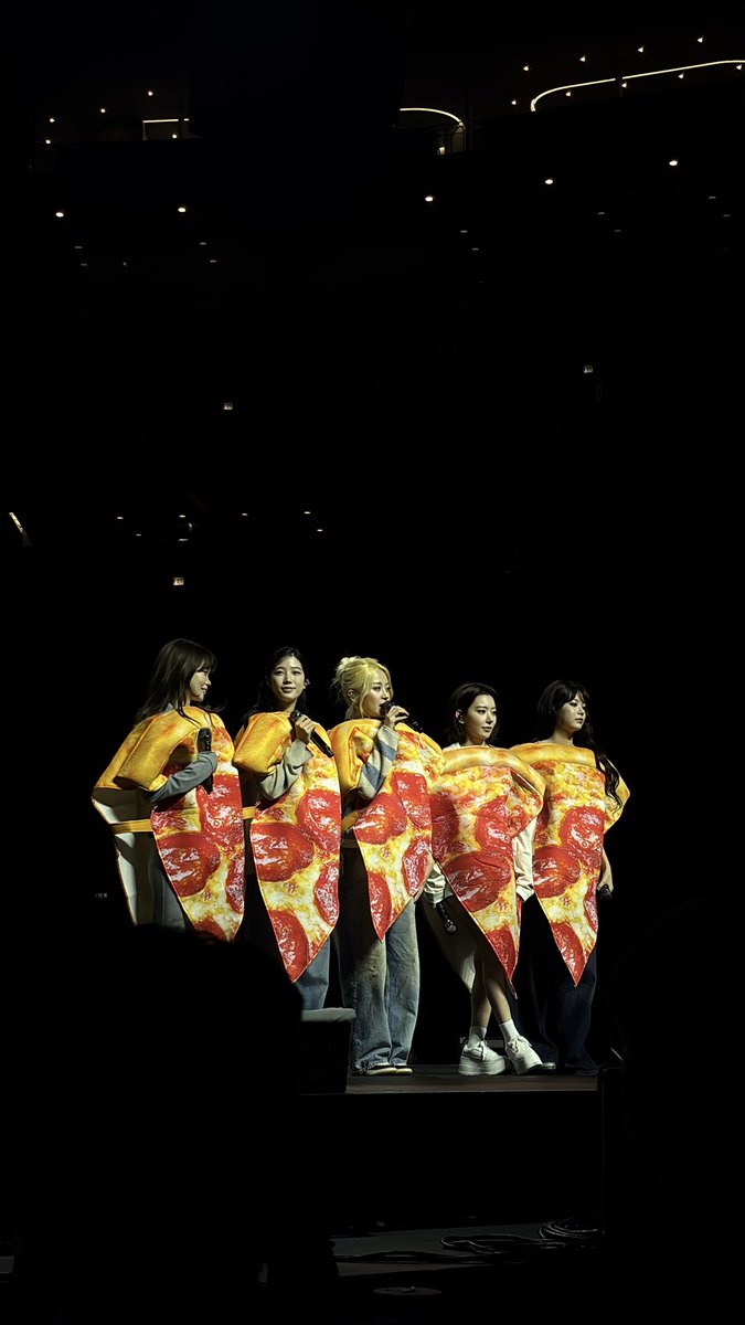 wdcsoobin's tweet photo. PIZZAFIM https://t.co/EbegFo9NVK