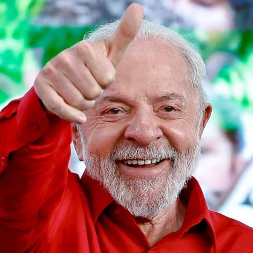 stagepopbr's tweet photo. MEU DEUS: Jogadores estão organizando uma CARREATA DO LULA dentro do ROBLOX. https://t.co/g6E3F4Y3uA