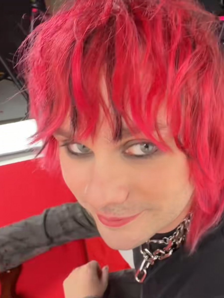 mgcsmilebot's tweet photo. insane crystalline eyes https://t.co/XS4vAAQbj0