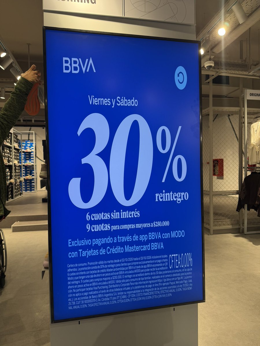 ahorraconana's tweet photo. Inauguró el NUEVO OUTLET DE ADIDAS en Nuñez frente q la cancha de RIVER!
La dirección es Av. Guillermo Udaondo 1365.
Tiene estacionamiento (1 hora GRATIS)
Viernes y Sábados 30% con BBVA MASTER + modo!
2x1 en seleccionados y 80% en la 2da unidad!!
Ropa y calzado seleccionados!
En breve les subo video!
(Donde era antes el tiro federal)