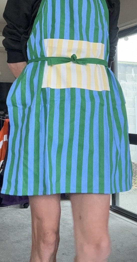 BSical49577's tweet photo. Question being do i have any thing on underneath on the bottom half of me? https://t.co/DkObQPhpJa