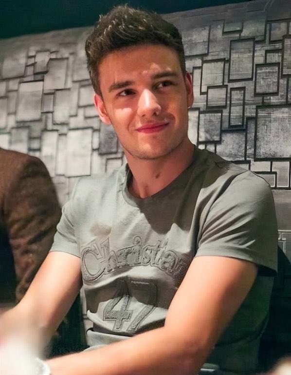 archivsliam's tweet photo. my beautiful boy 🤍 https://t.co/6GGIkLVI6t