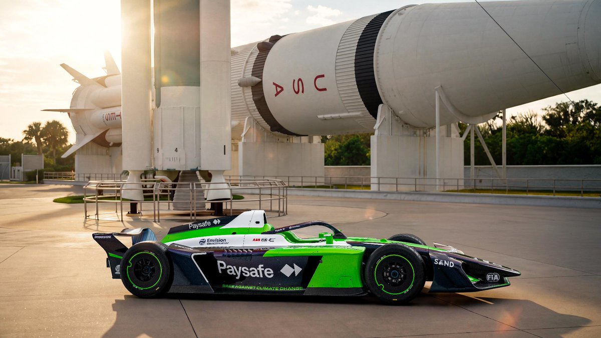 Envision_Racing's tweet photo. The perfect place to launch a rocket ship... 🚀 https://t.co/YyAEP2uGXY