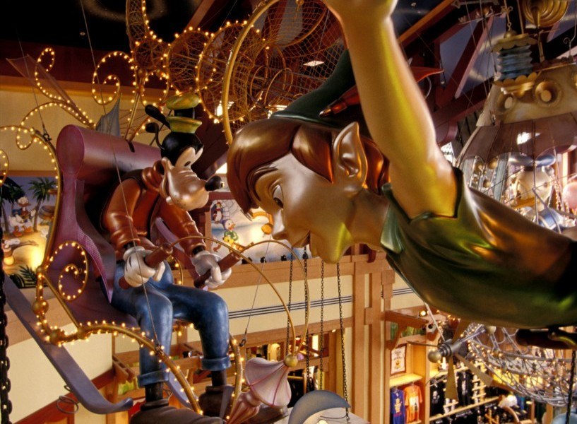 TheMickeyWiki's tweet photo. Before 2018, World of Disney was full of character https://t.co/8KUBXSaFhL