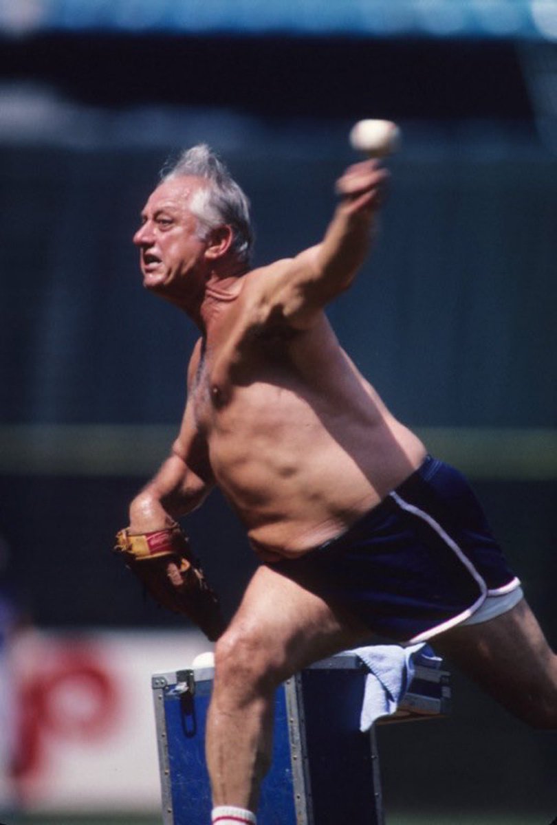 Super70sSports's tweet photo. Tommy Lasorda, no shirt, just straight bringing the fucking cheddar. https://t.co/Z5vOKynV8F