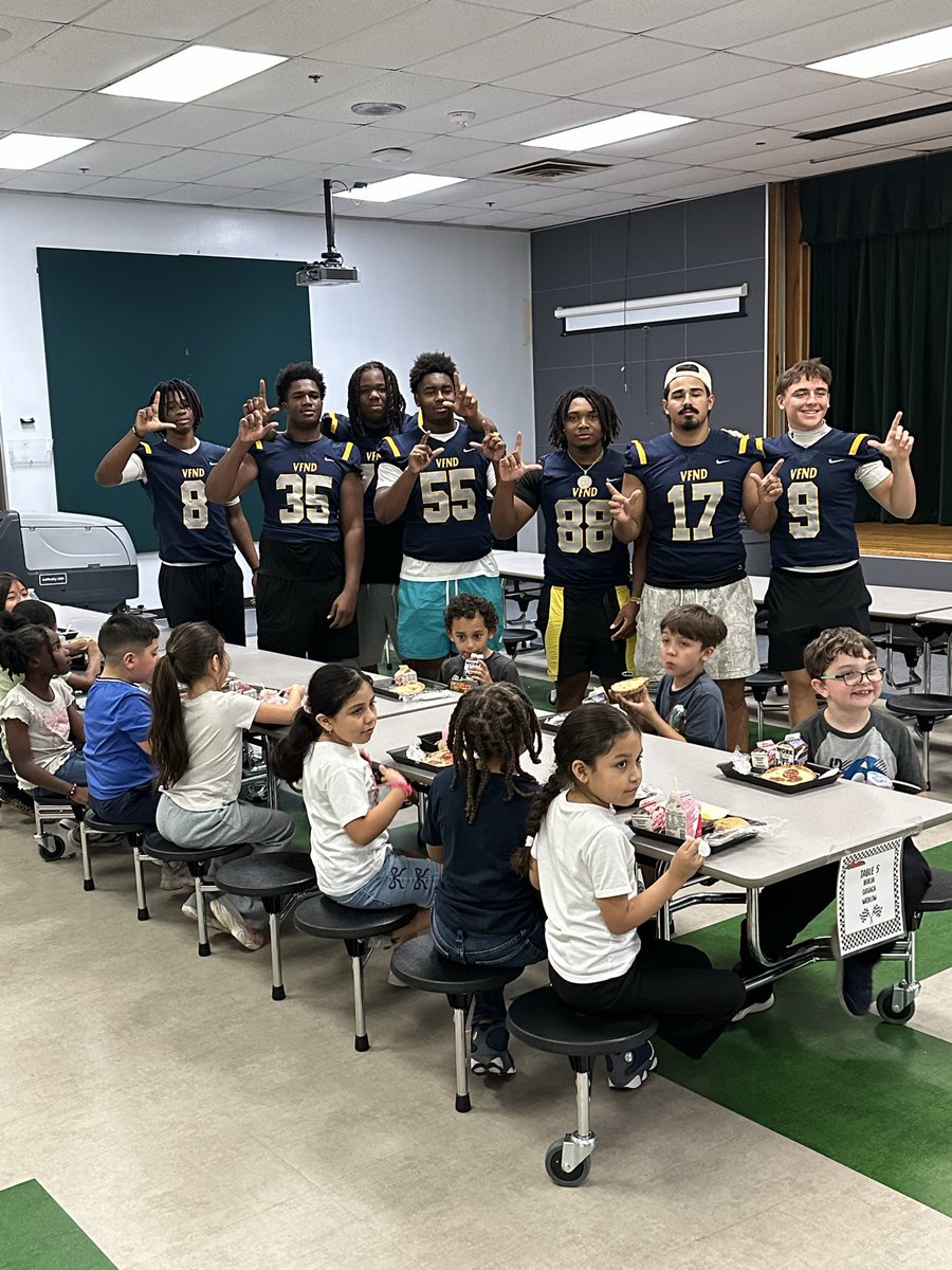 coach_najarro's tweet photo. 🏈⚔️ BUILDING THE NORTHSIDE!

Another great day visiting our elementary schools and connecting with the future Vikings of the NORTHSIDE! 💙💛

Thank you for the incredible welcome! The future is bright in North Arlington‼️

#VFND | #NORTHSIDE | #ELEVATE https://t.co/BzSwsoISYj