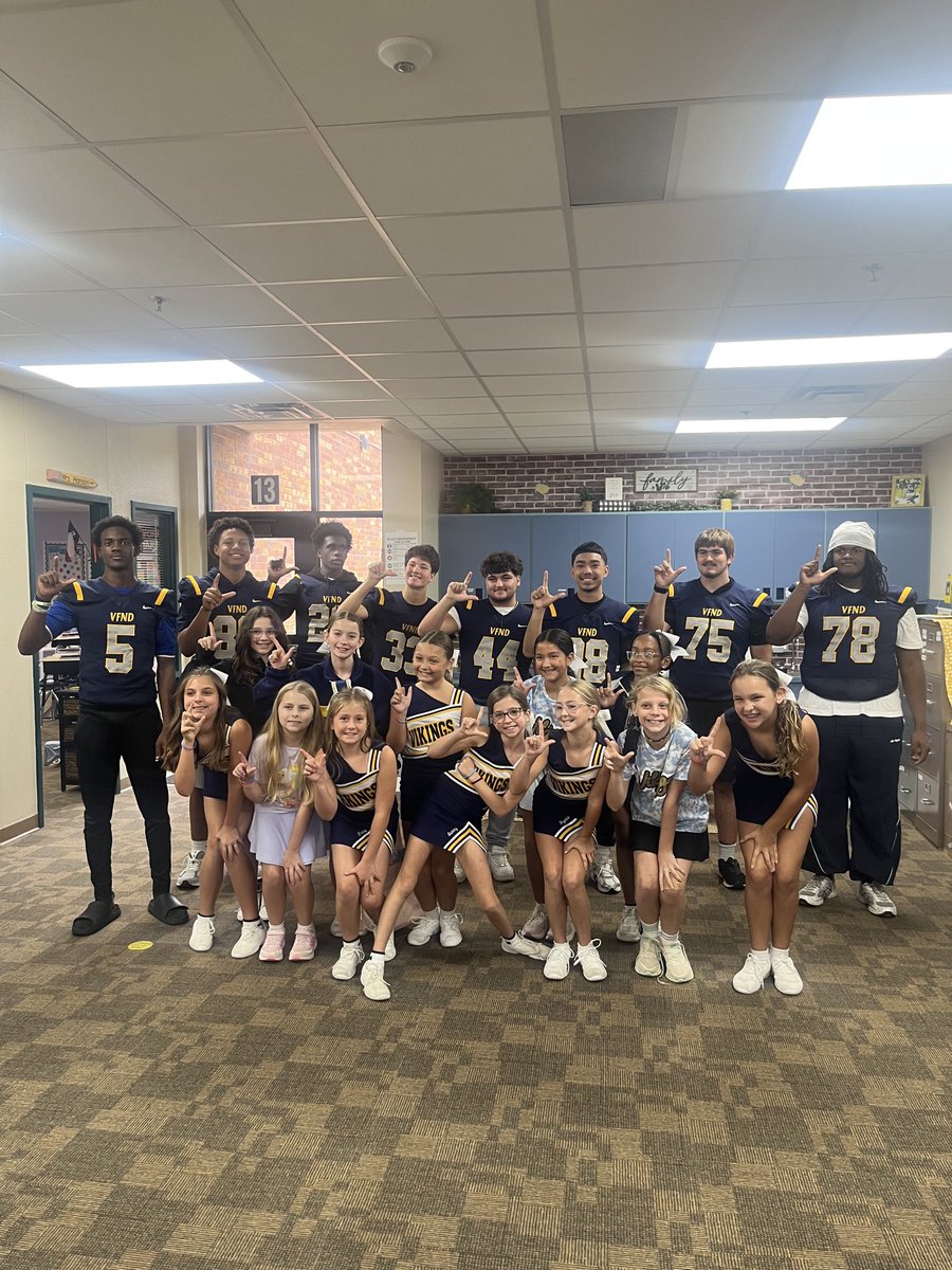 coach_najarro's tweet photo. 🏈⚔️ BUILDING THE NORTHSIDE!

Another great day visiting our elementary schools and connecting with the future Vikings of the NORTHSIDE! 💙💛

Thank you for the incredible welcome! The future is bright in North Arlington‼️

#VFND | #NORTHSIDE | #ELEVATE https://t.co/BzSwsoISYj
